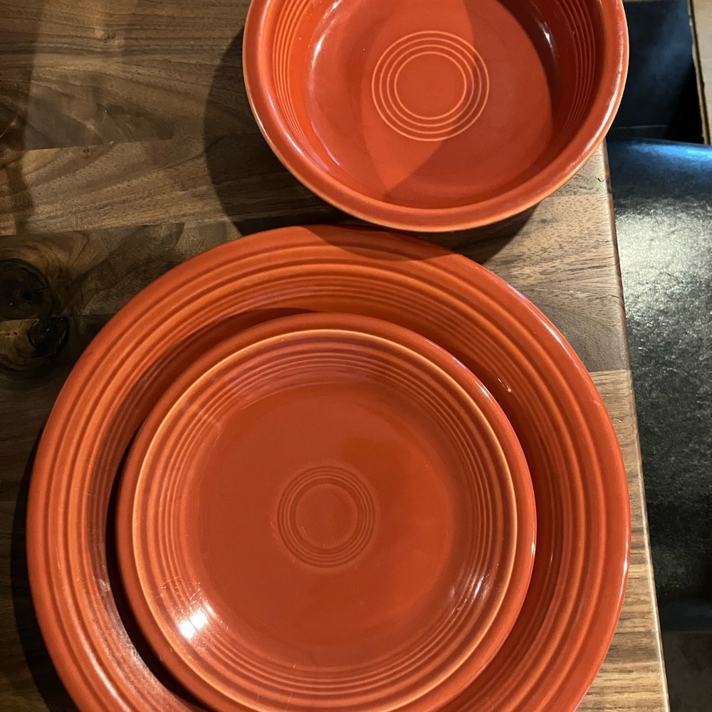 Elegant Pink Dinnerware Set